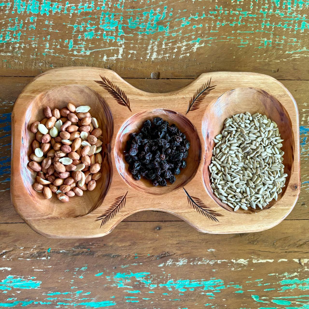 Petisqueira Artesanal com pés - 3 espaços - Image 4