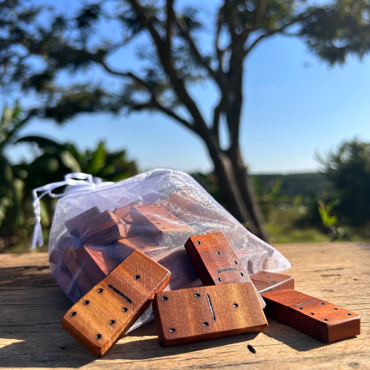 Jogo de Dominó - Avermelhado