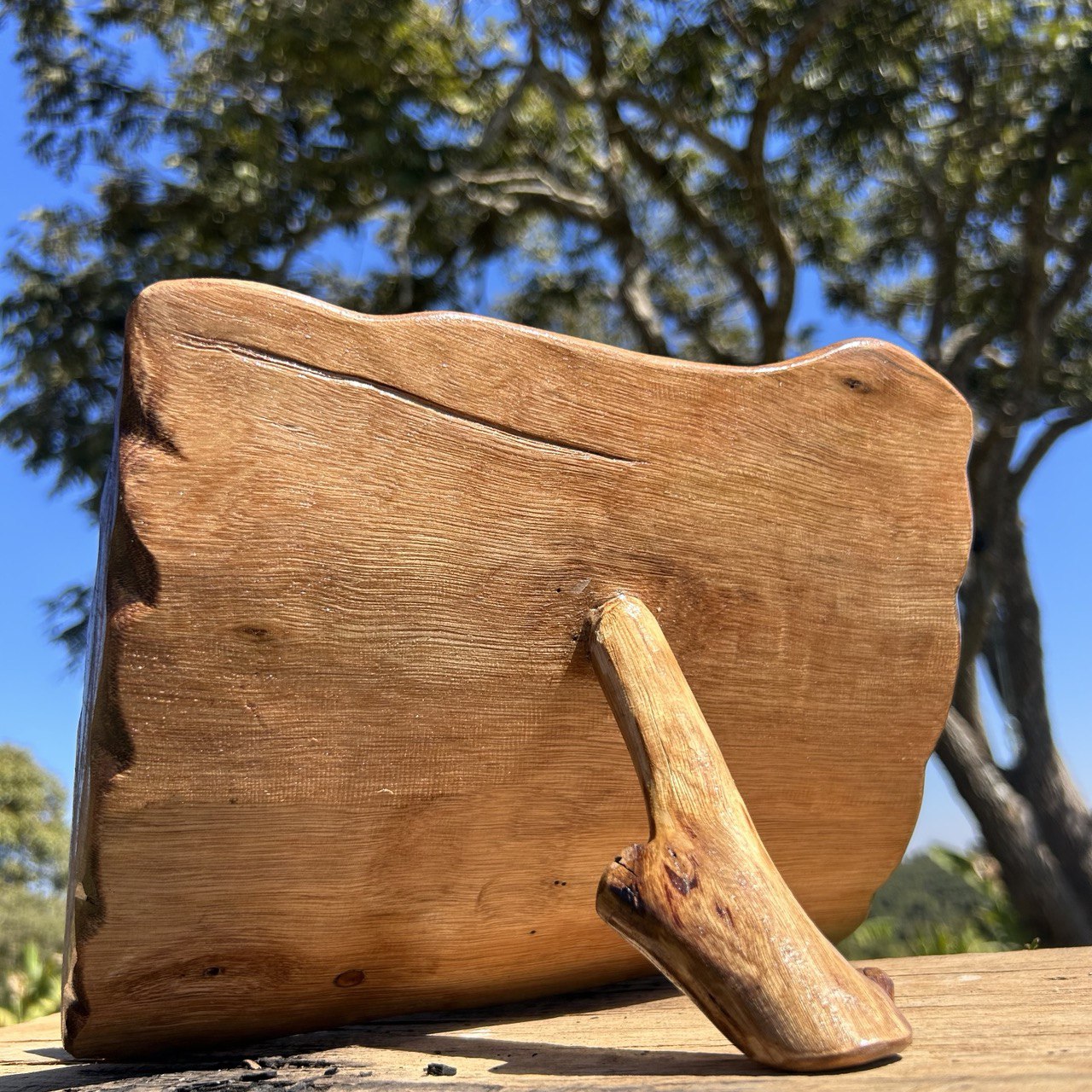 Suporte para Leitura Rústico - Image 2