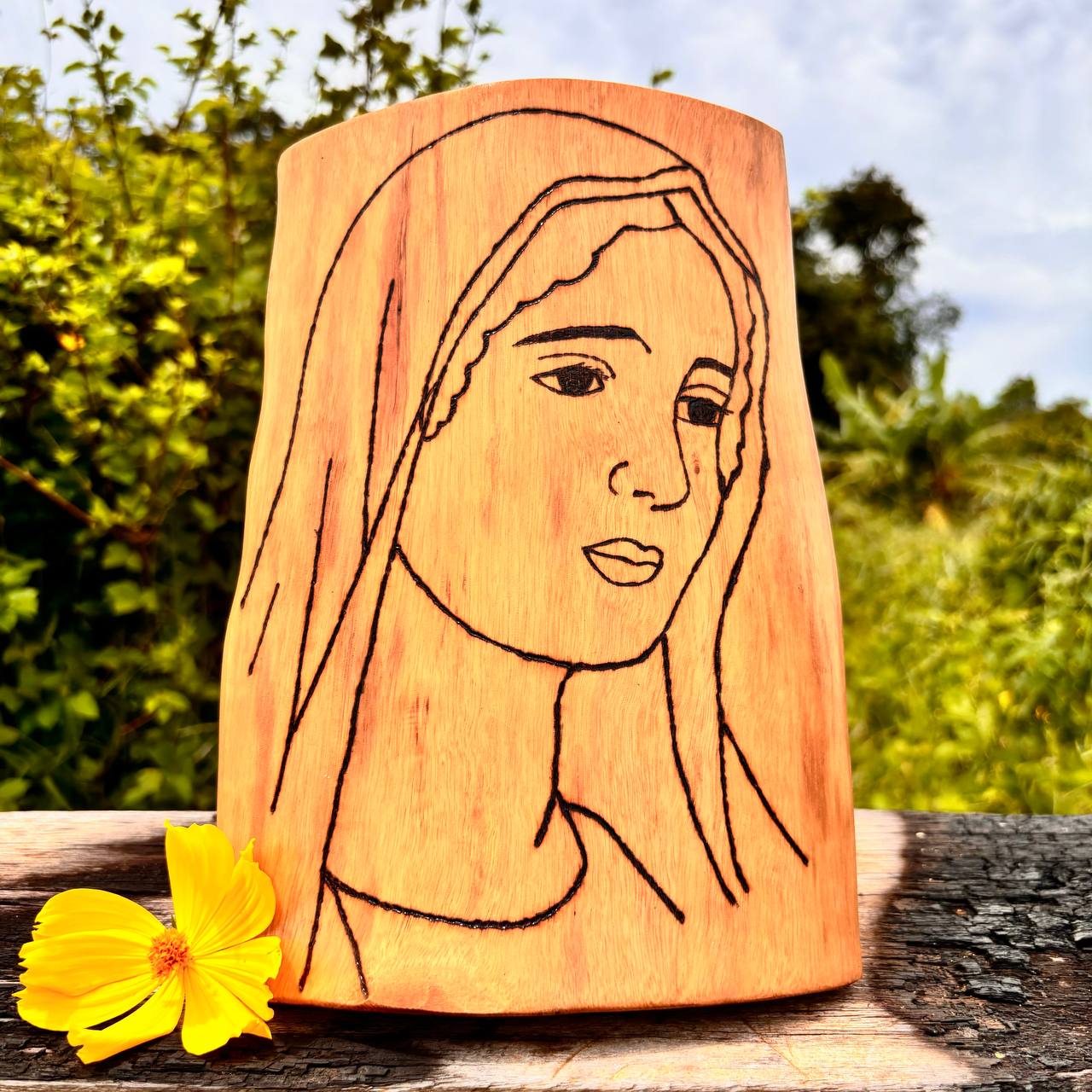 Retrato de mesa Maria - Pirografado / Personalizado
