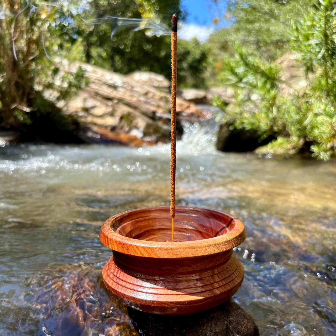Incensário em Madeira - Redondo (Modelo Brisa d'Água)