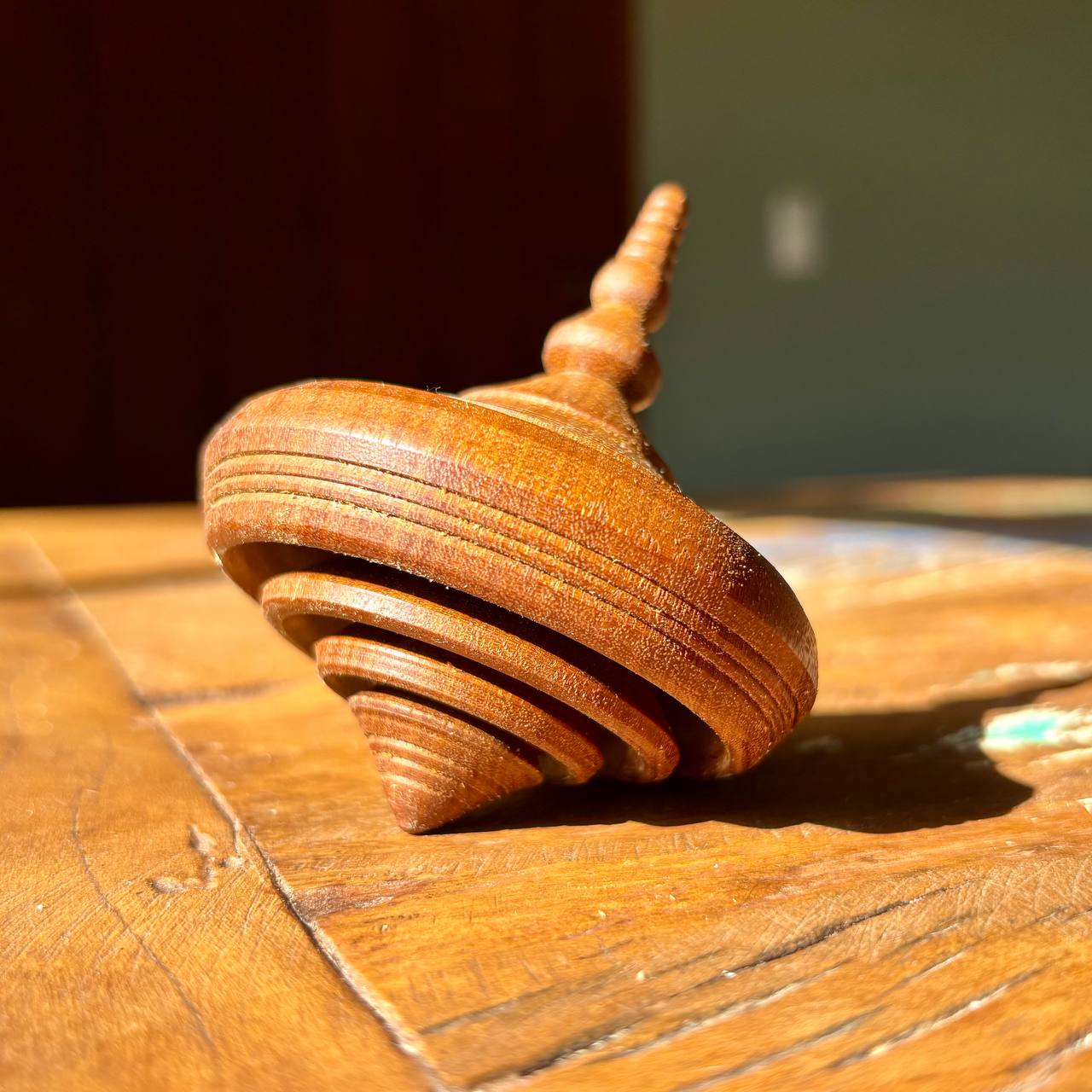 Pião (Gigante) Estilizado