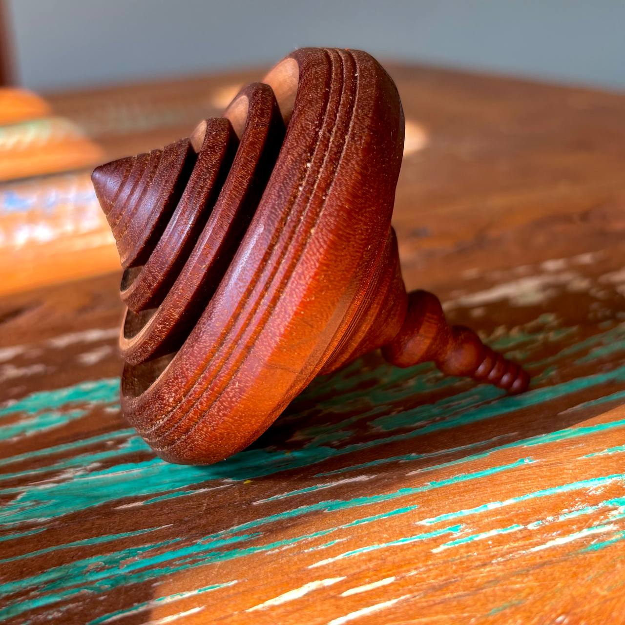 Pião (Gigante) Estilizado - Image 5